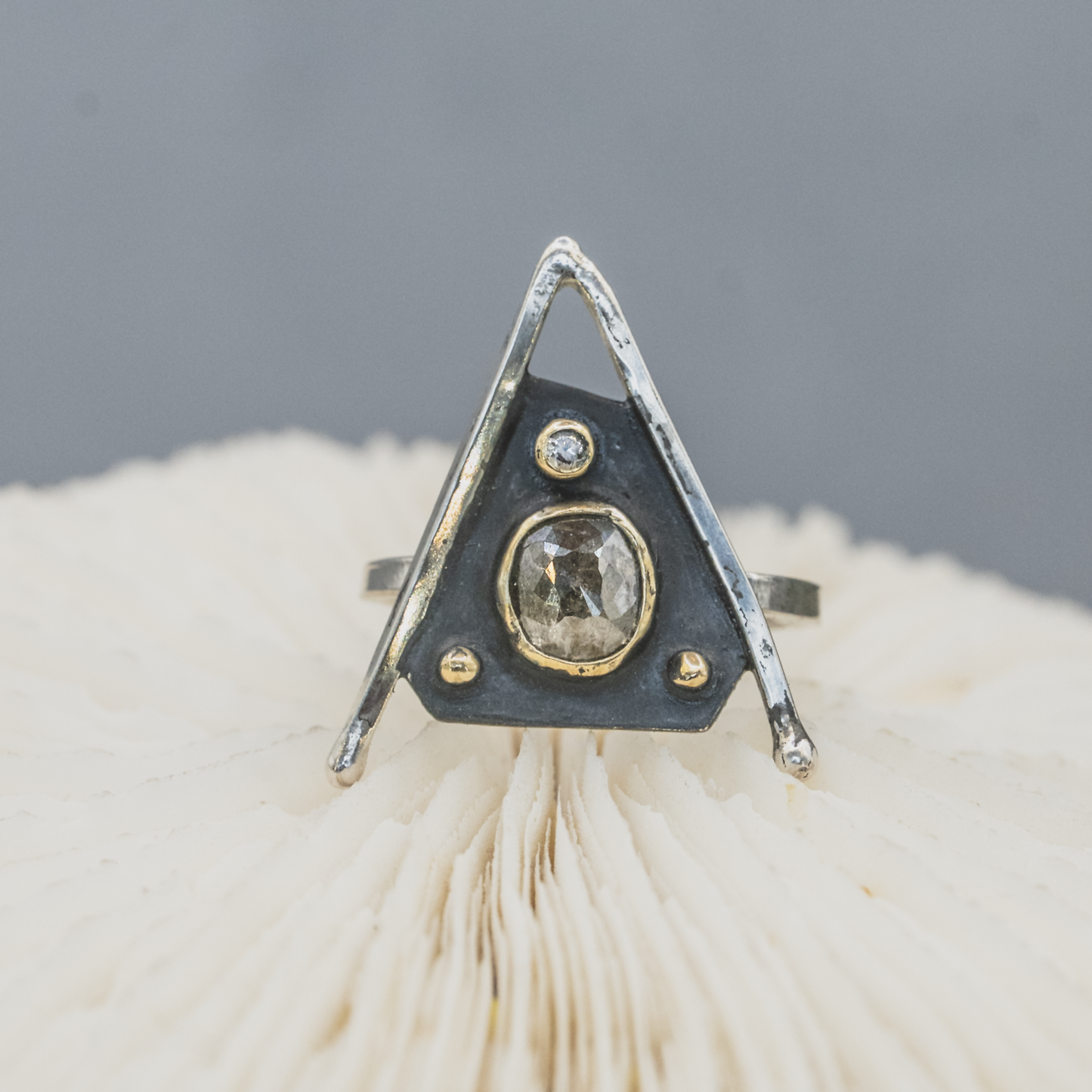 Altar Ring IV