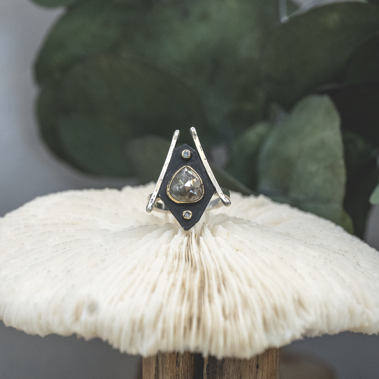 Altar Ring V