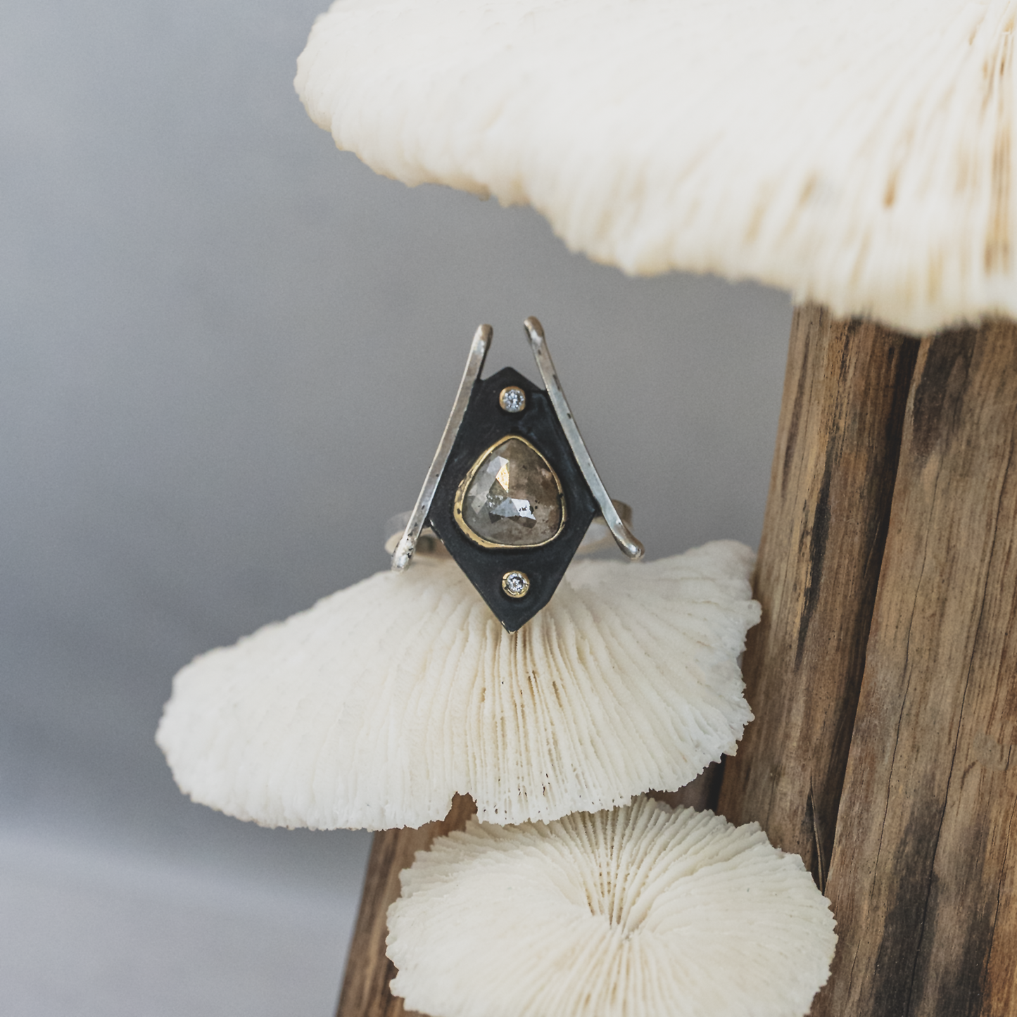 Altar Ring V